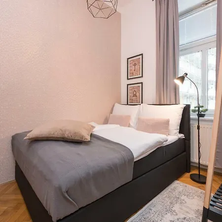 Chic 2b 3 Min From Old Town Lejlighed *