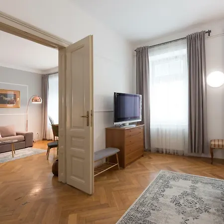 Chic 2b 3 Min From Old Town