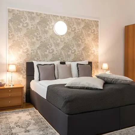 Chic 2b 3 Min From Old Town